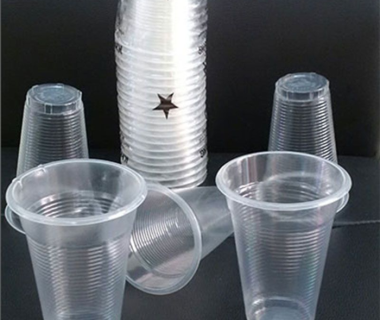 Mua ly nhựa giá sỉ ở đâu TPHCM chất lượng cao dịch vụ tốt