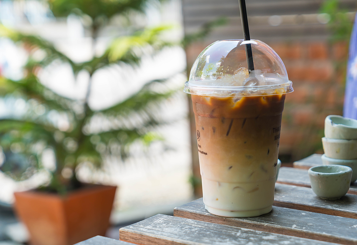 cung-cap-ly-nhua-so-luong-lon